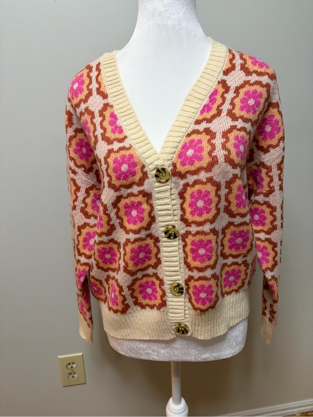 No Comment NY-LA Pink Orange Floral Granny Square Knit Cardigan Sweater SZ Small